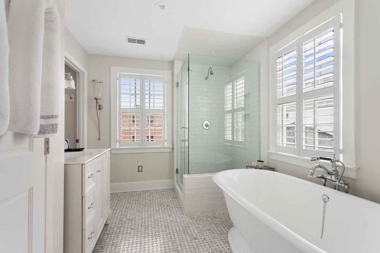 62 Barre St - Photo 6 of 35