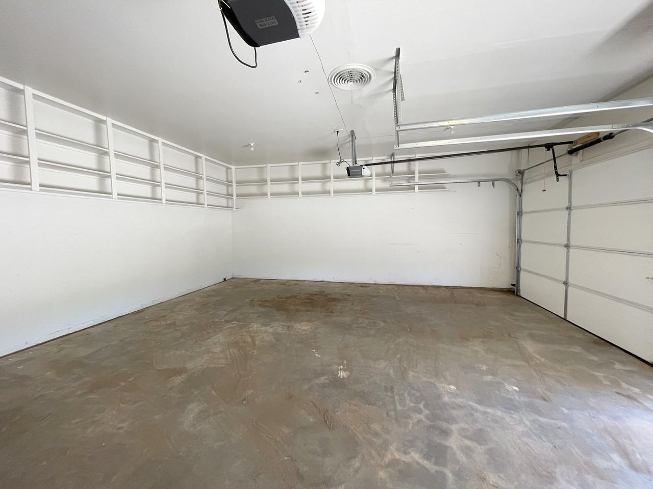 3007 W Mccormick Rd - Photo 3 of 26