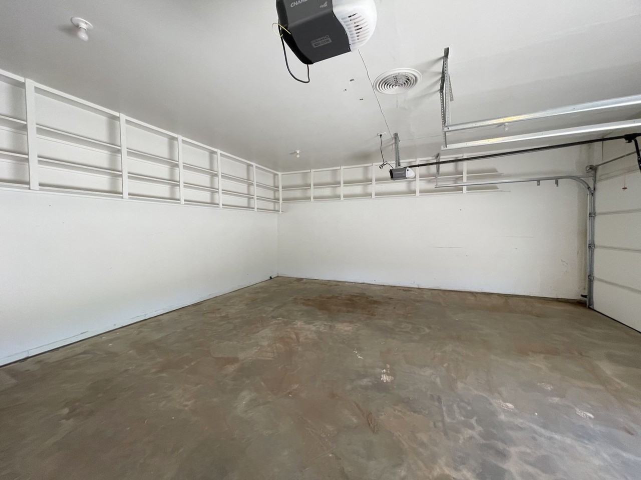 3007 W Mccormick Rd - Photo 4 of 26