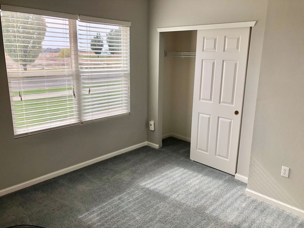 203 Lucca Dr - Photo 7 of 10