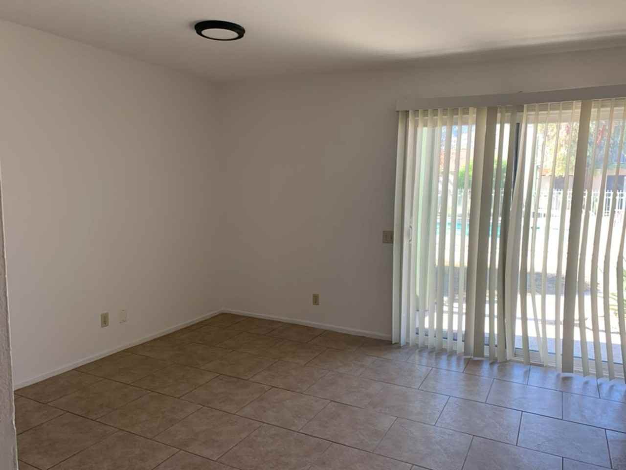 21 Lakeview Cir - Photo 2 of 34