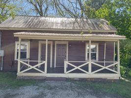 featured image of 1115 Macon Hwy