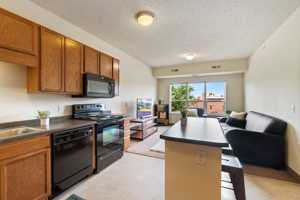 featured image of 305 5th Ave S