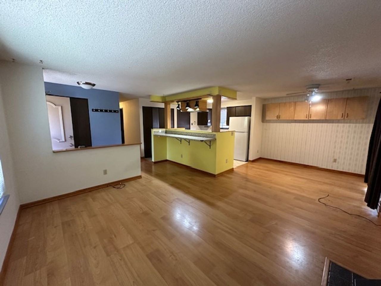 1840 Se Bethel St - Photo 5 of 11