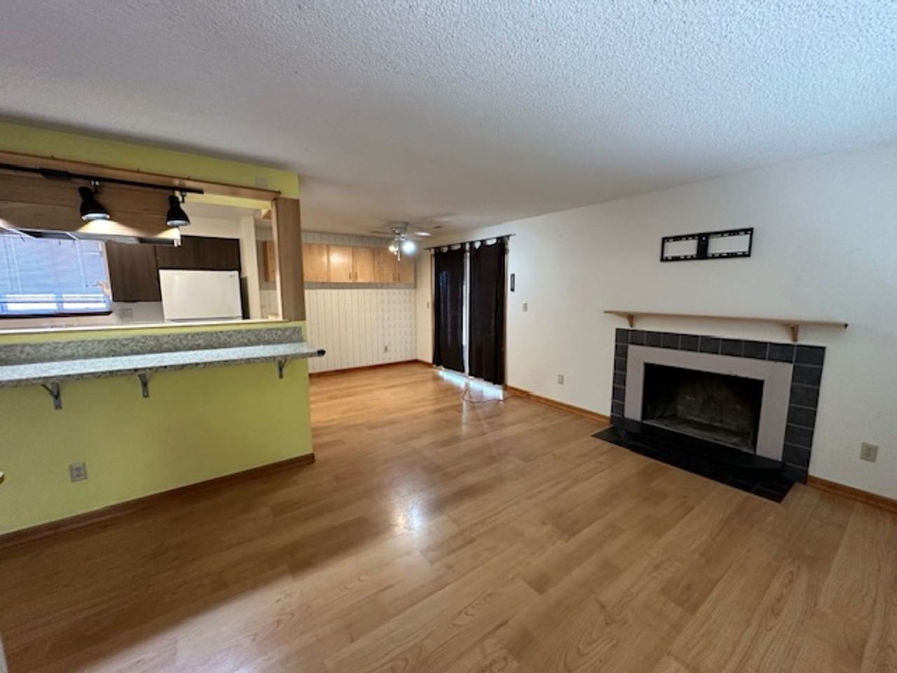 1840 Se Bethel St - Photo 6 of 11