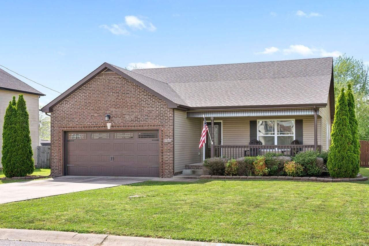 3479 Bradfield Dr - Photo 3 of 28