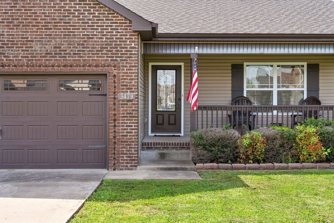 3479 Bradfield Dr - Photo 4 of 28