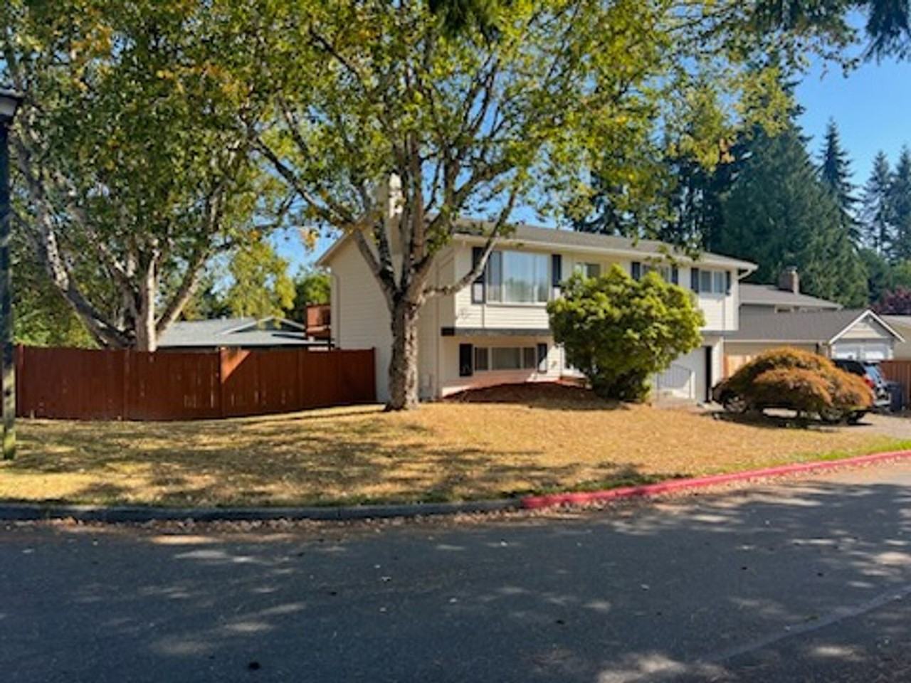 14258 79th Ave Ne - Photo 2 of 20