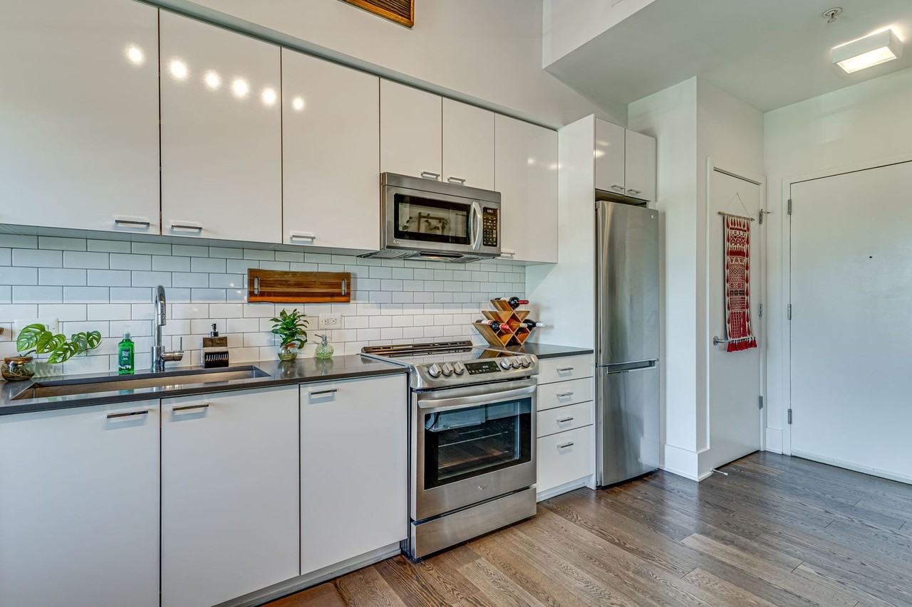 515 N Washington St - Photo 6 of 22