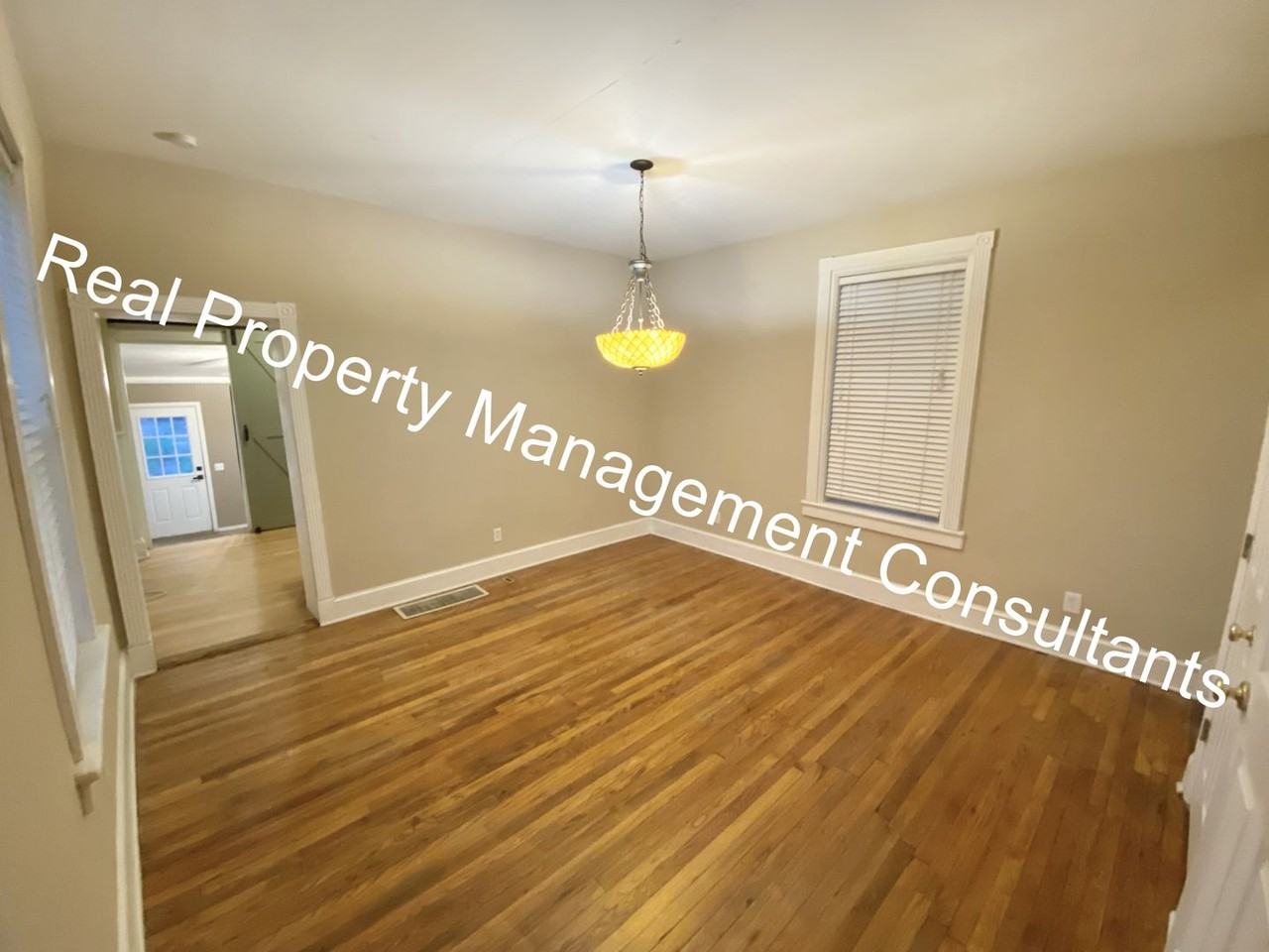 515 Miami St - Photo 5 of 21