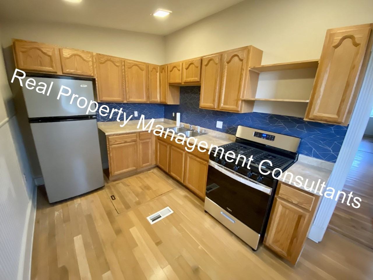 515 Miami St - Photo 7 of 21
