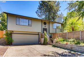 featured image of 11038 Southwest 61st Avenue