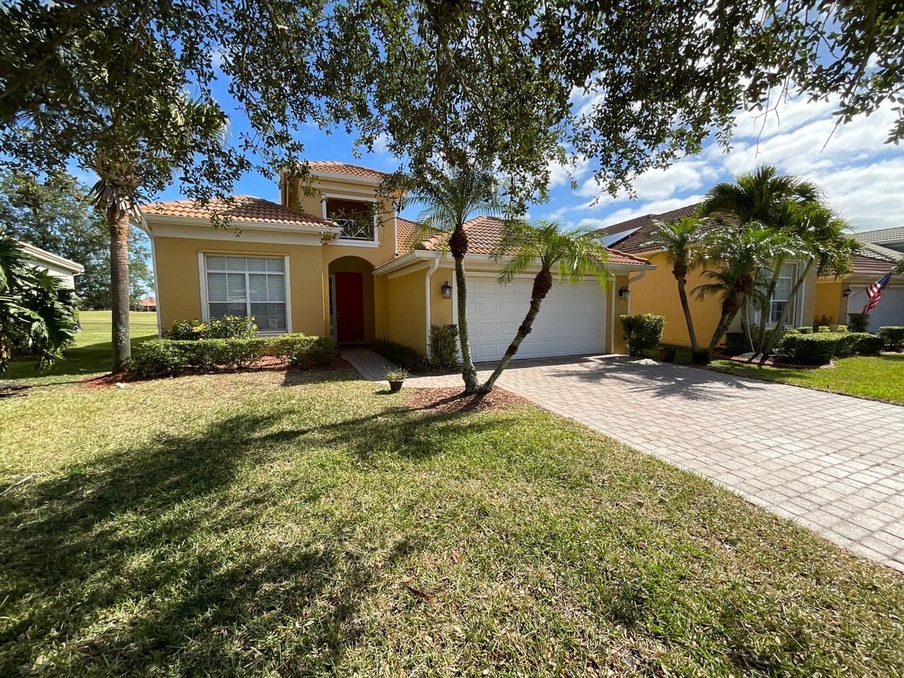 331 Nw Somerset Cir - Photo 2 of 21