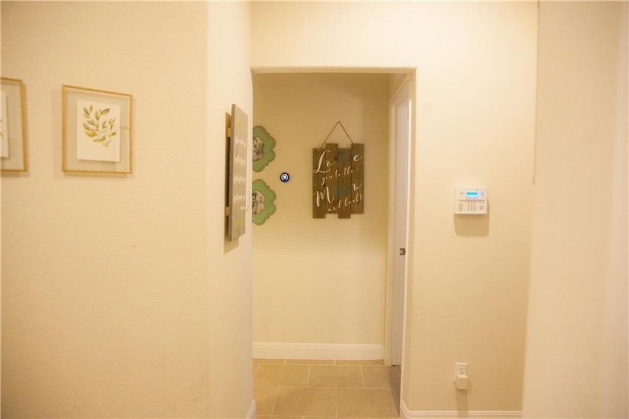 209 Methodius Dr - Photo 4 of 31