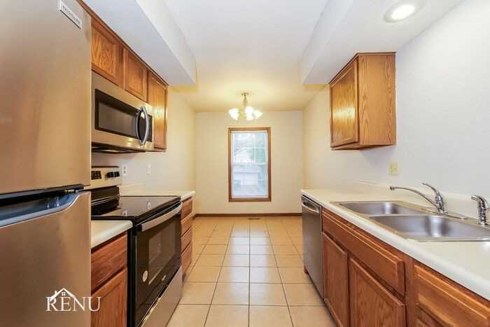 3525 Nw 71st Ter - Photo 3 of 17