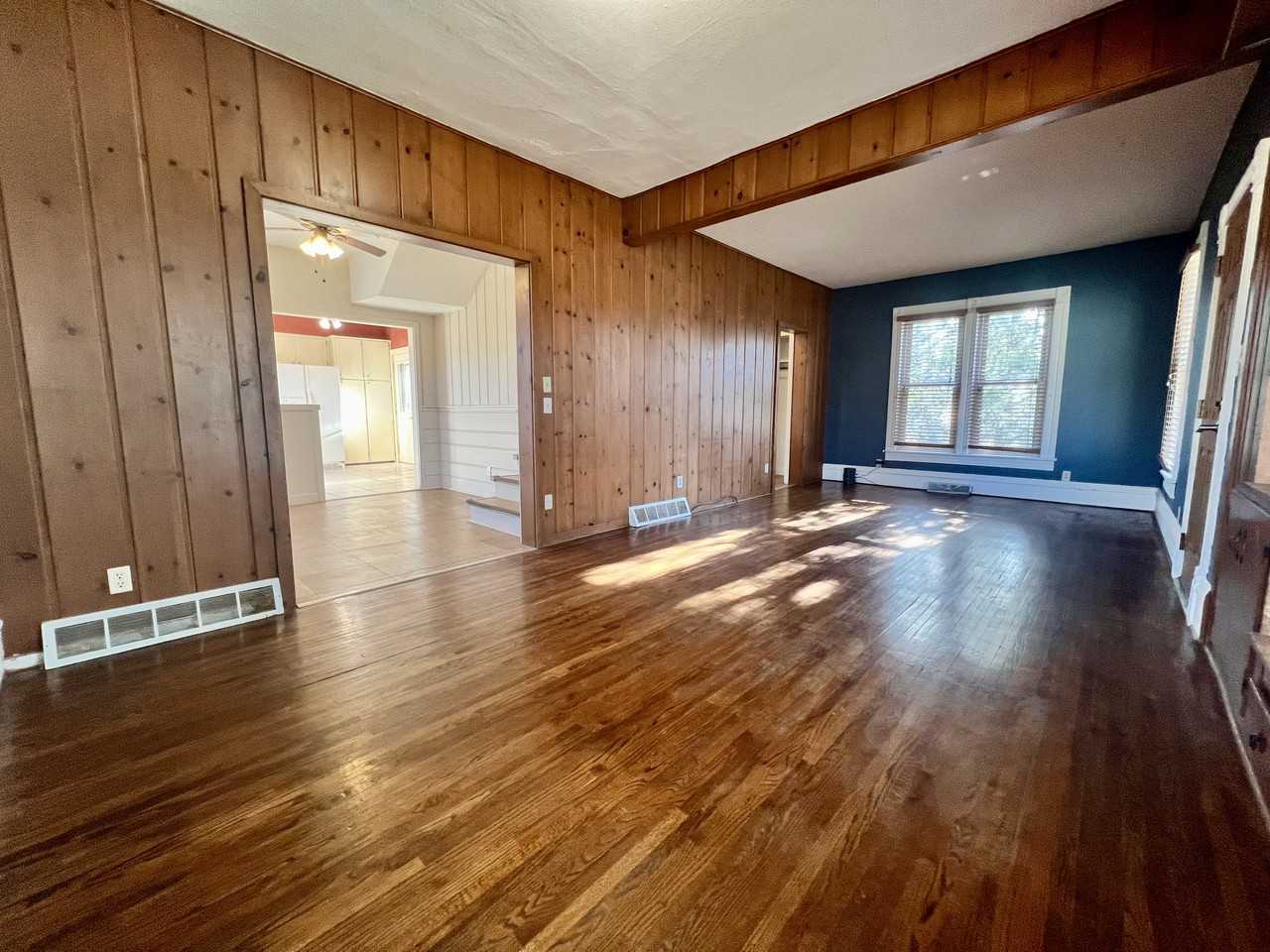 1323 West 2nd Street - Photo 3 of 23