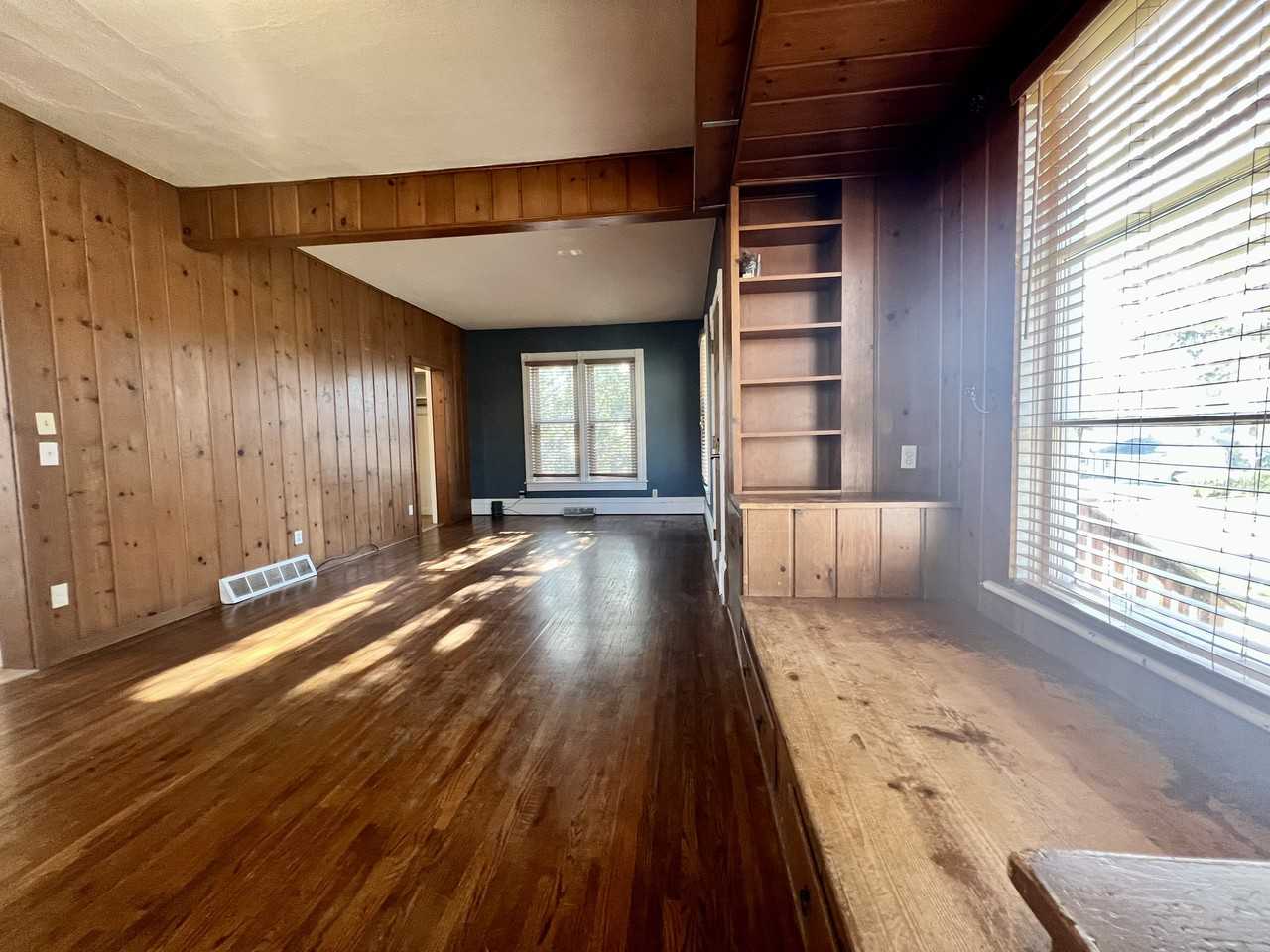 1323 West 2nd Street - Photo 4 of 23