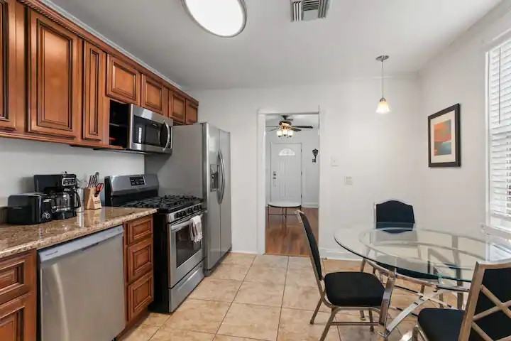 1019 Joan Ave #NA - Photo 5 of 18