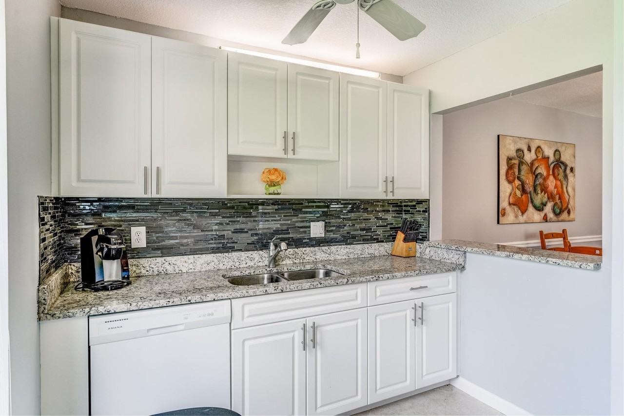 717 S Us Highway 1 #807 - Photo 3 of 31