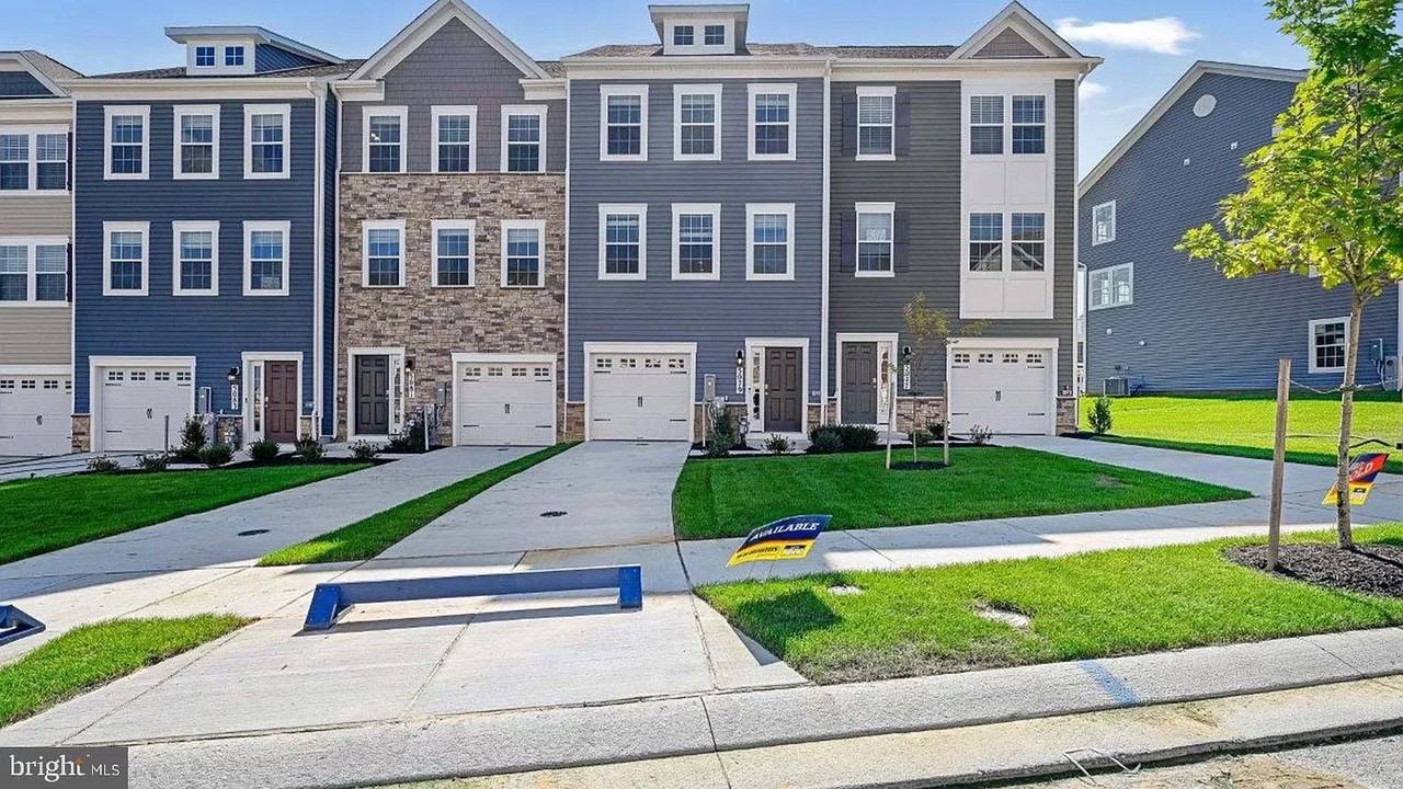 16504 Green Glade Dr #1 - Photo 3 of 29