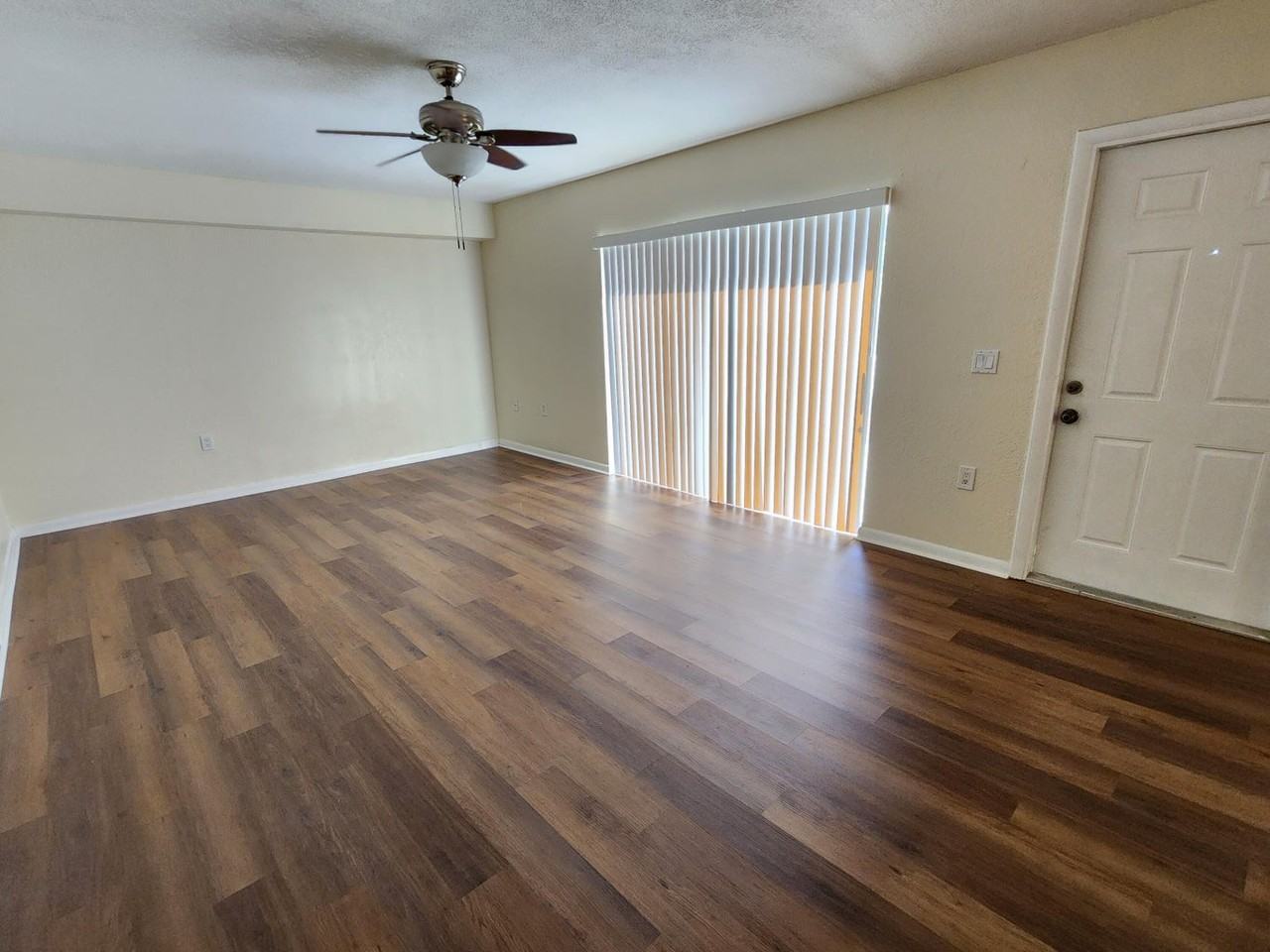 1626 16th Way #1626 - Photo 3 of 33