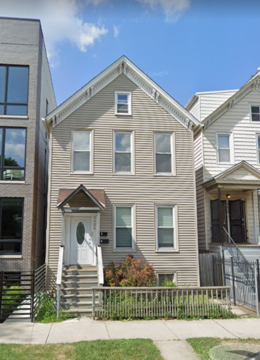 2426 W Moffat St #2 - Photo 2 of 9
