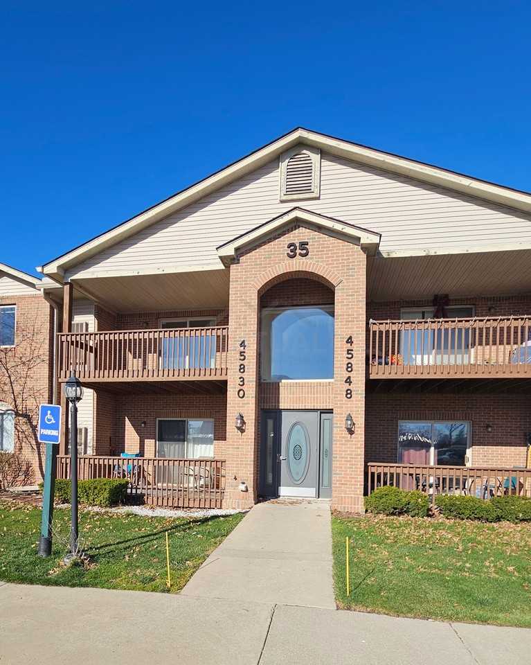 45848 Prairiegrass Ct #5 - Photo 3 of 12