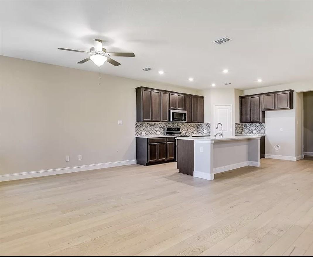 3821 Margo Mews #NA - Photo 3 of 17