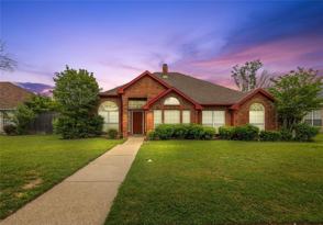 804 Bridle Dr  