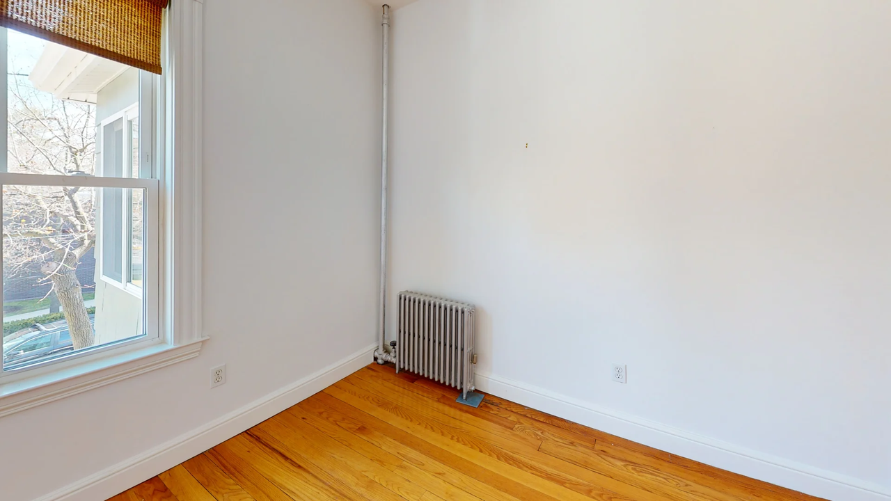 61 Museum St #2 - Photo 5 of 8