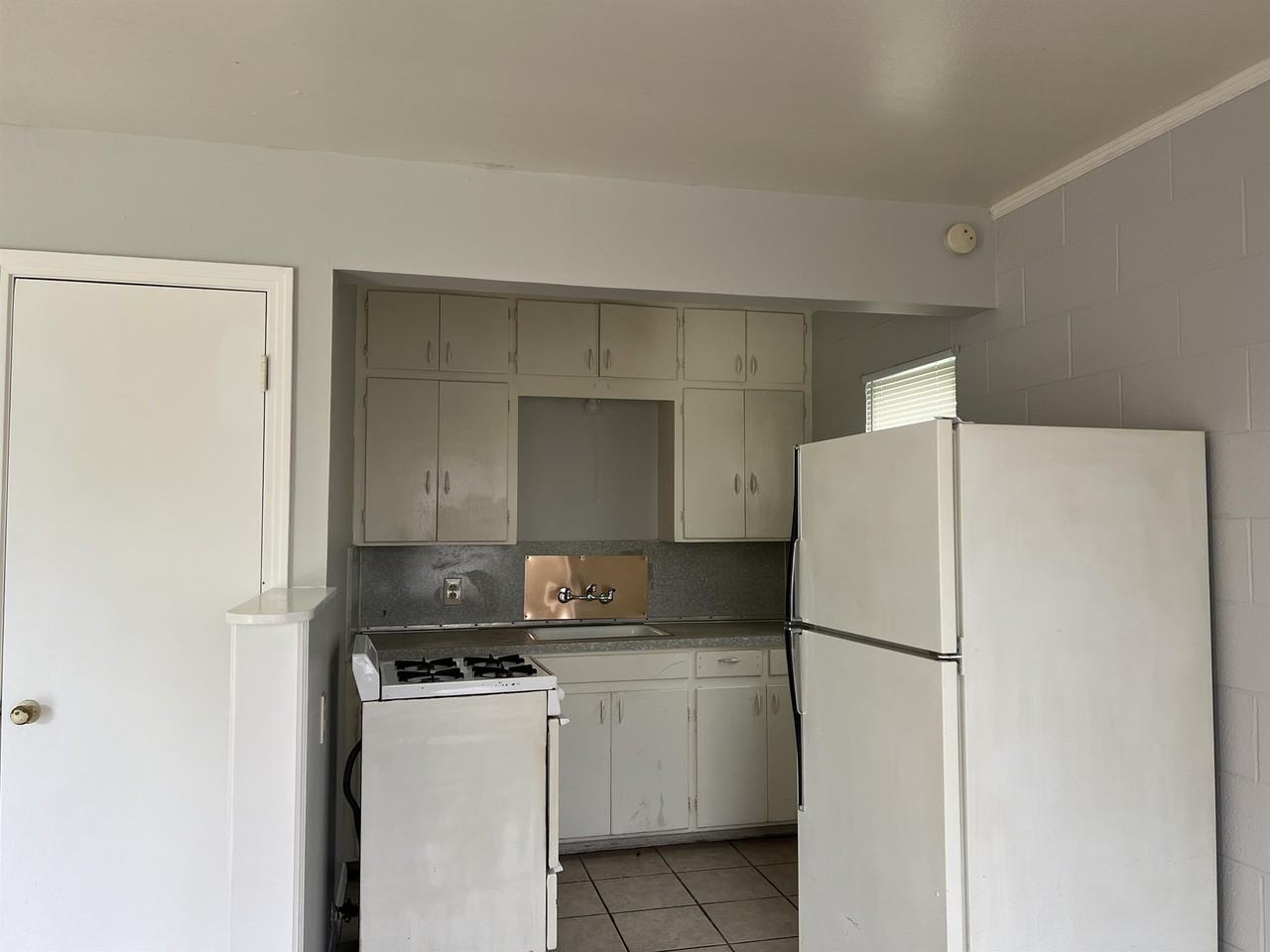 1014 French St #1 - Photo 3 of 7