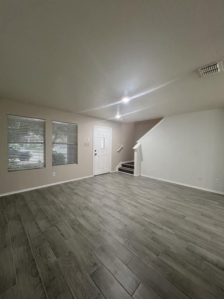 415 Shadbush St #1 - Photo 6 of 38