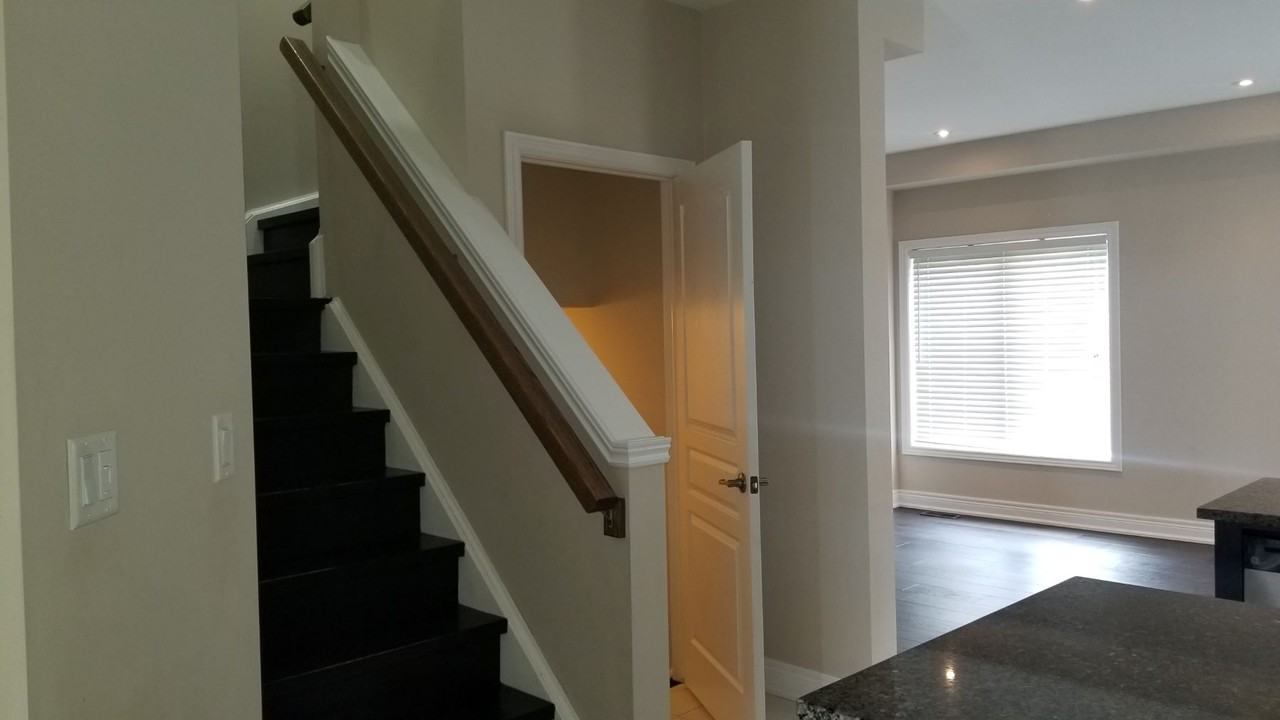 45 Royal Winter Dr - Photo 3 of 32