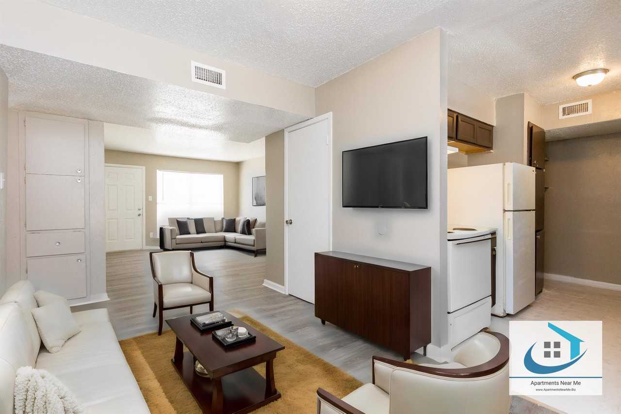 Memphis Drive - Photo 2 of 6