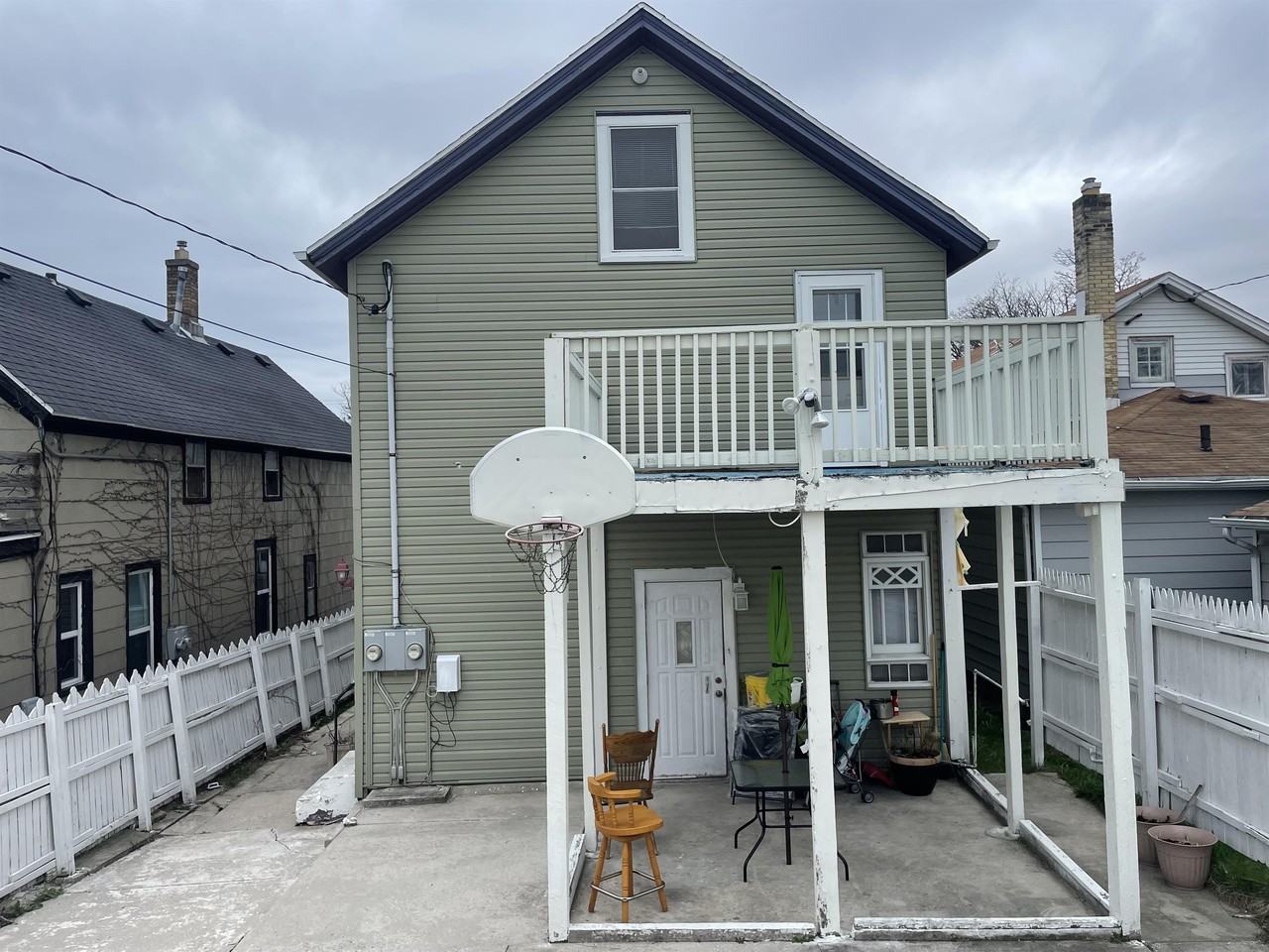 1110 Erie Ave #1110 - Photo 2 of 10