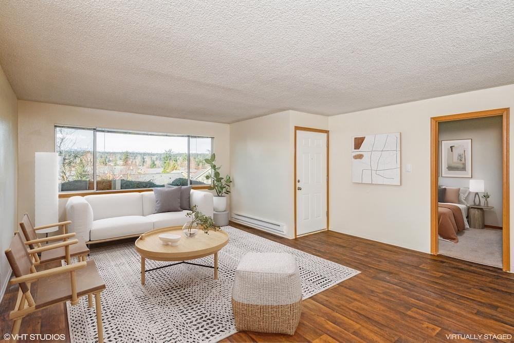 19630 Ash Crest Loop Ne - Photo 5 of 17