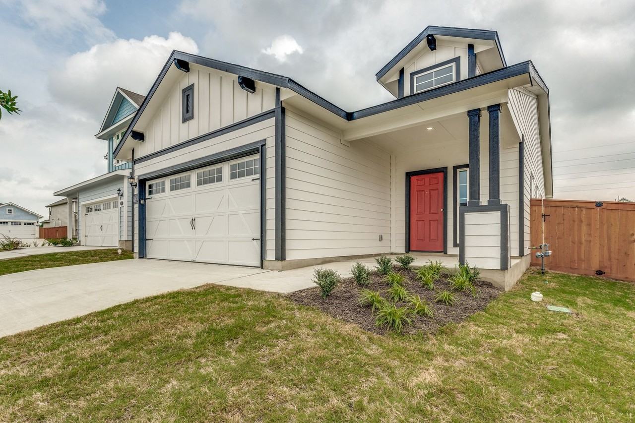 140 Thunder Oak - Photo 2 of 25