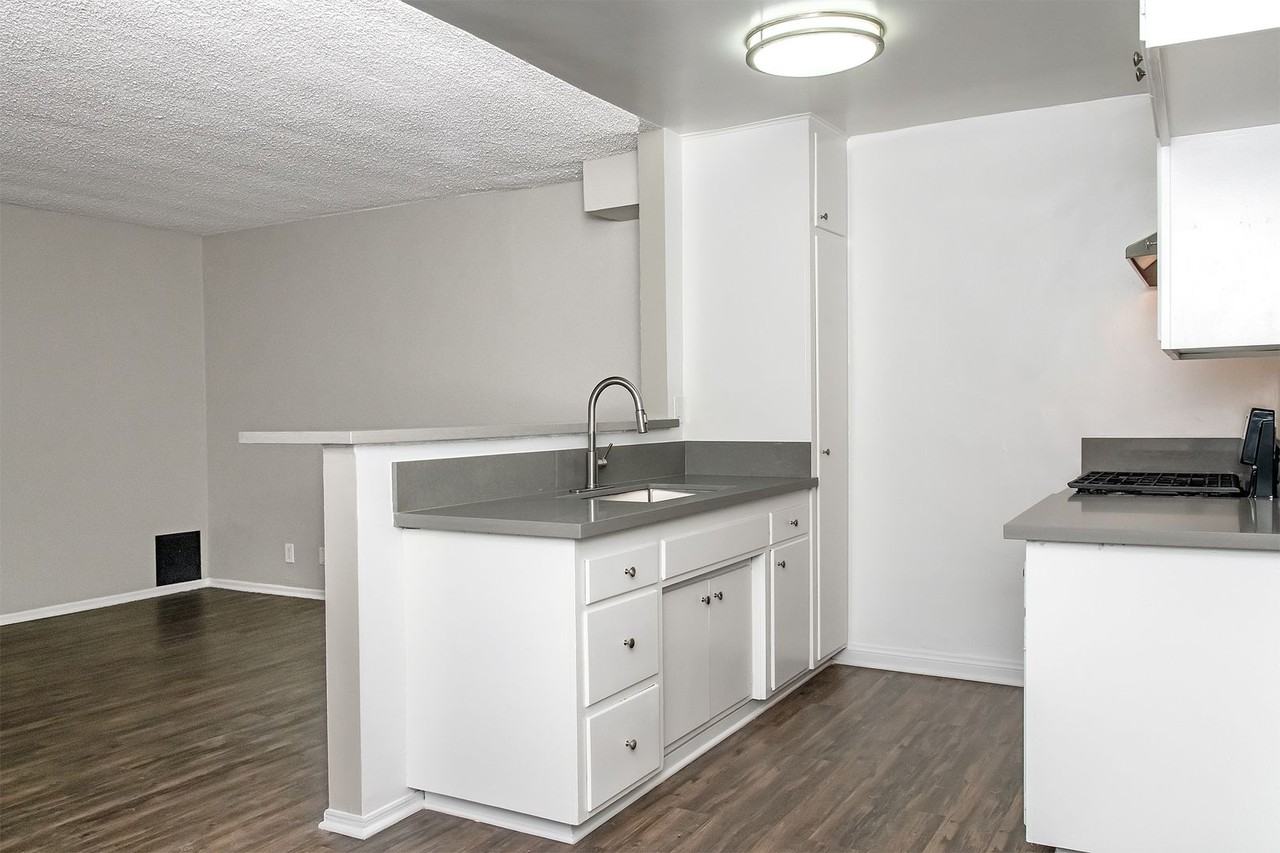 foo833 - Photo 7 of 14