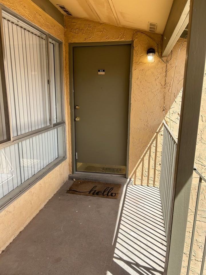 to Lynwood Garden Apartments. Your Oasis in East El Paso