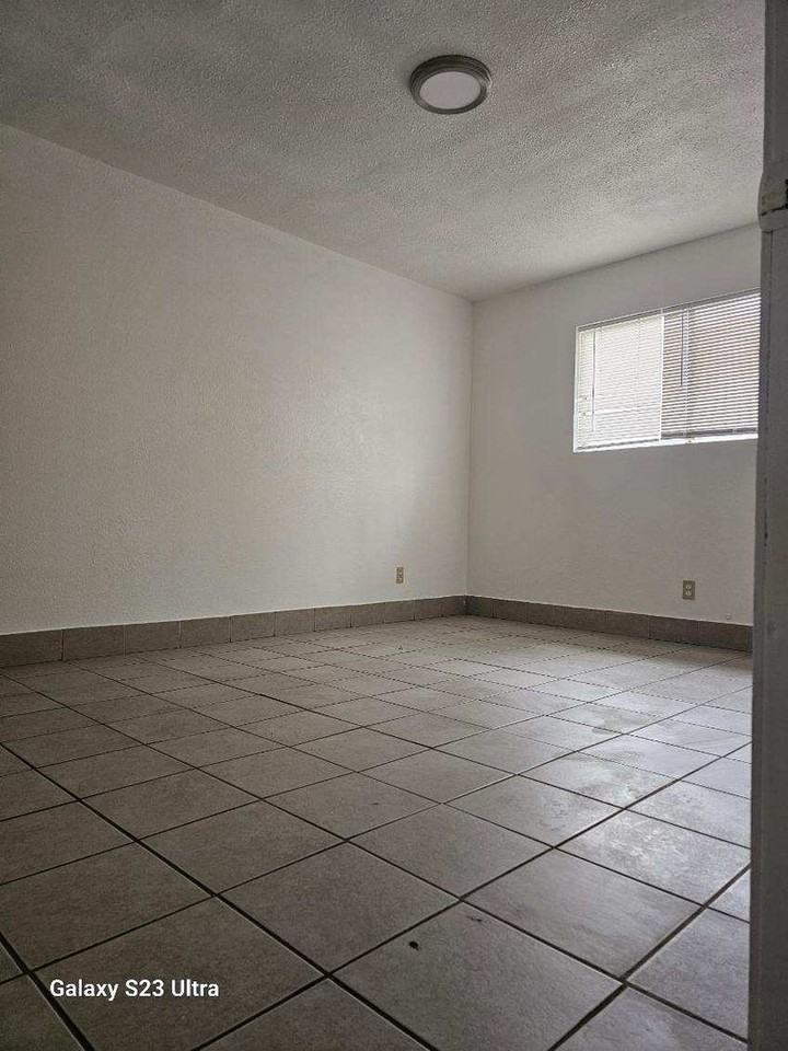 Florence St 4 plex - Photo 3 of 29