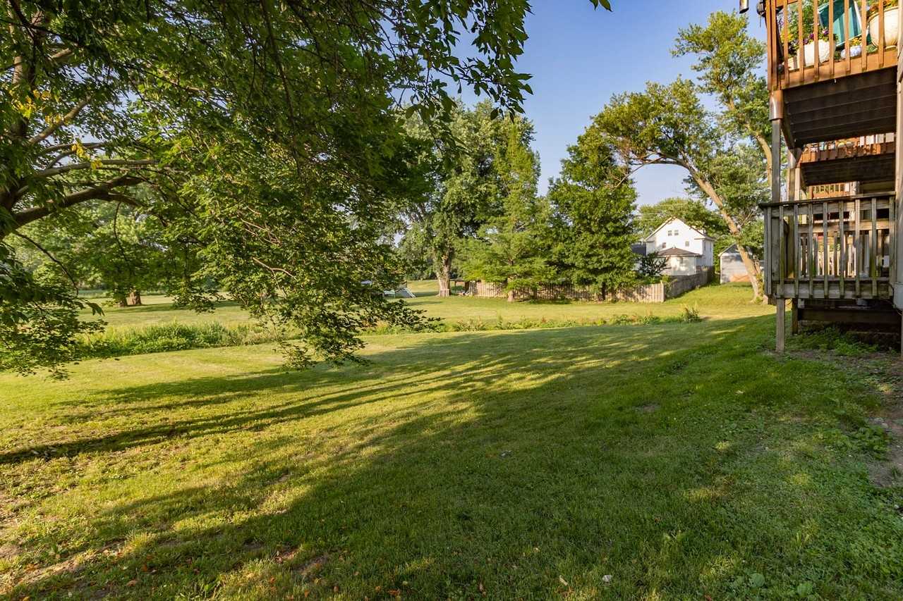 Cedarwood Apartments 206 - Photo 3 of 5