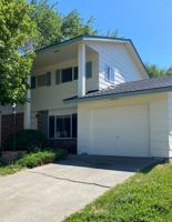 featured image of 1402 N Brook Ct