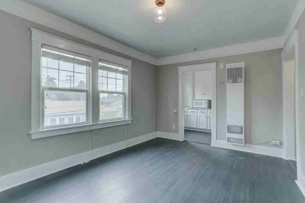 7437 N Saint Louis Ave #8 - Photo 2 of 11