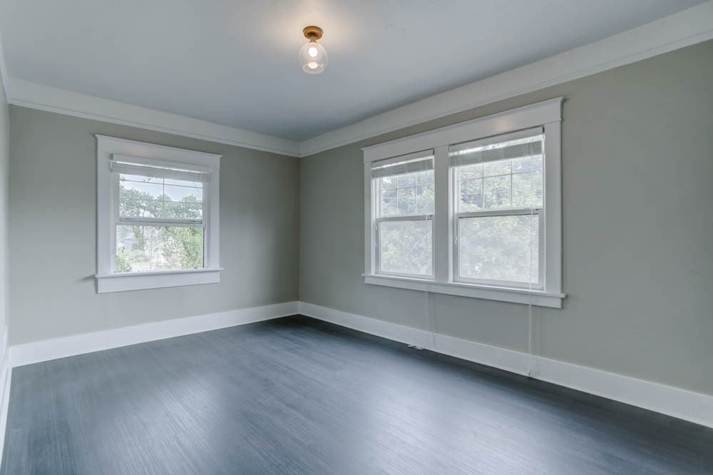 7437 N Saint Louis Ave #8 - Photo 4 of 11