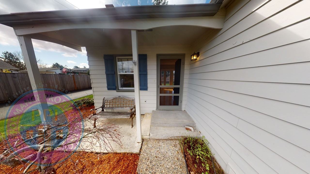830 Ne Sunrise Ln - Photo 4 of 28