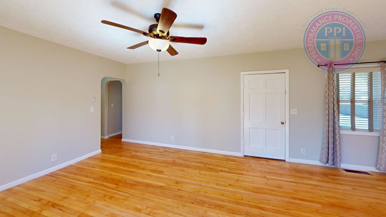 830 Ne Sunrise Ln - Photo 5 of 28