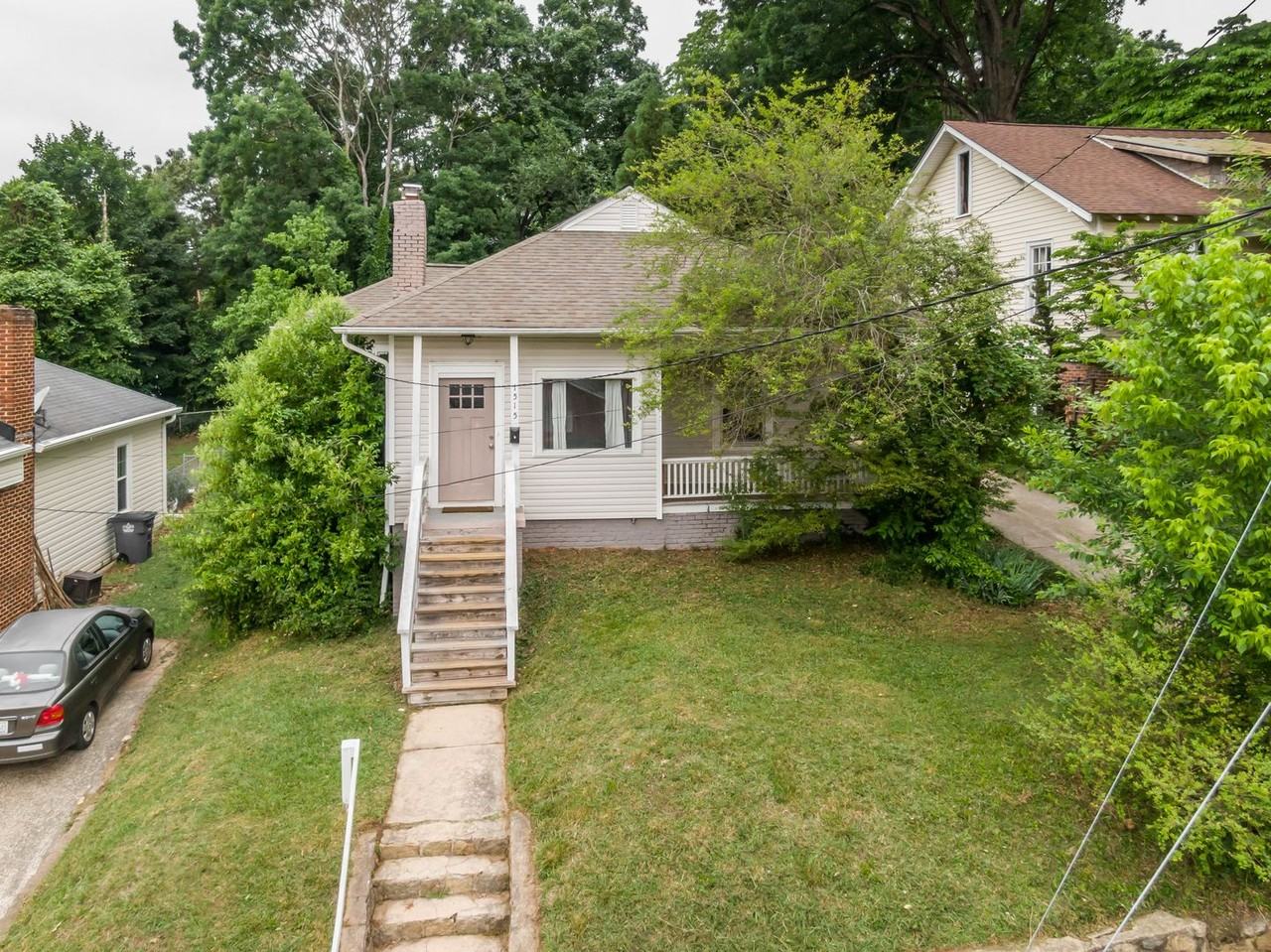 1515 Jarvis St - Photo 2 of 34