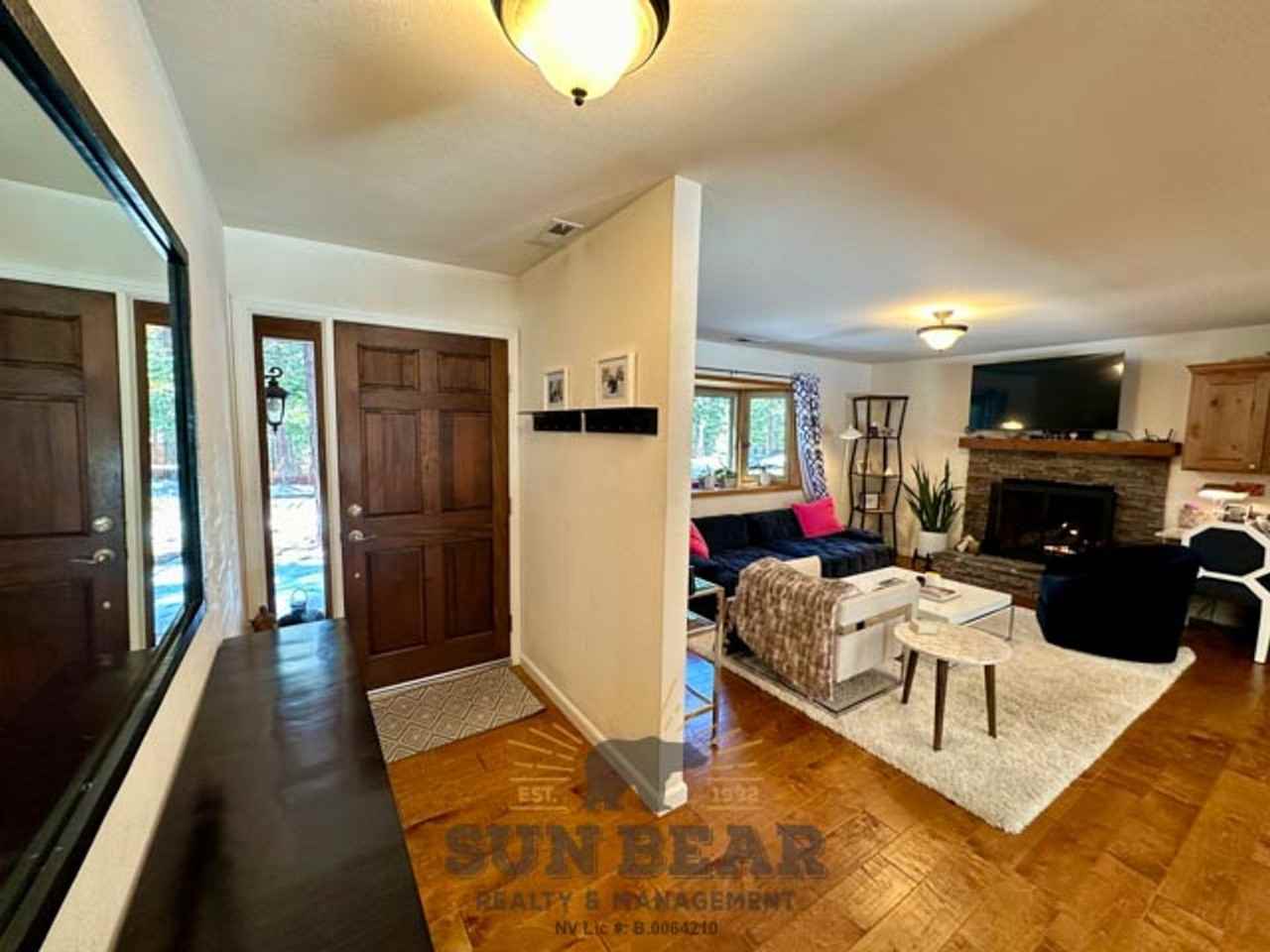 818 Donna Dr - Photo 3 of 18