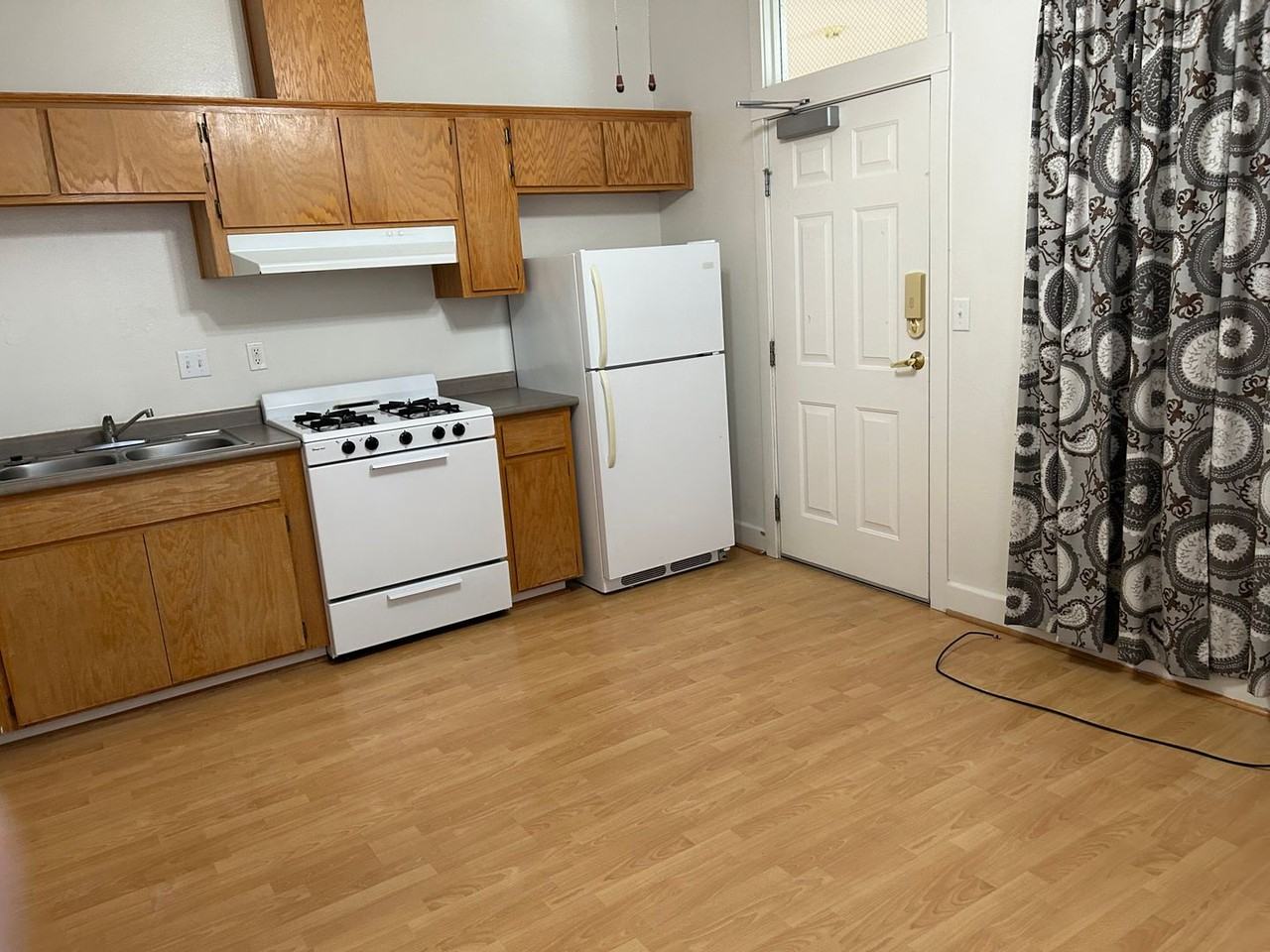 Downtown Living - Photo 3 of 5