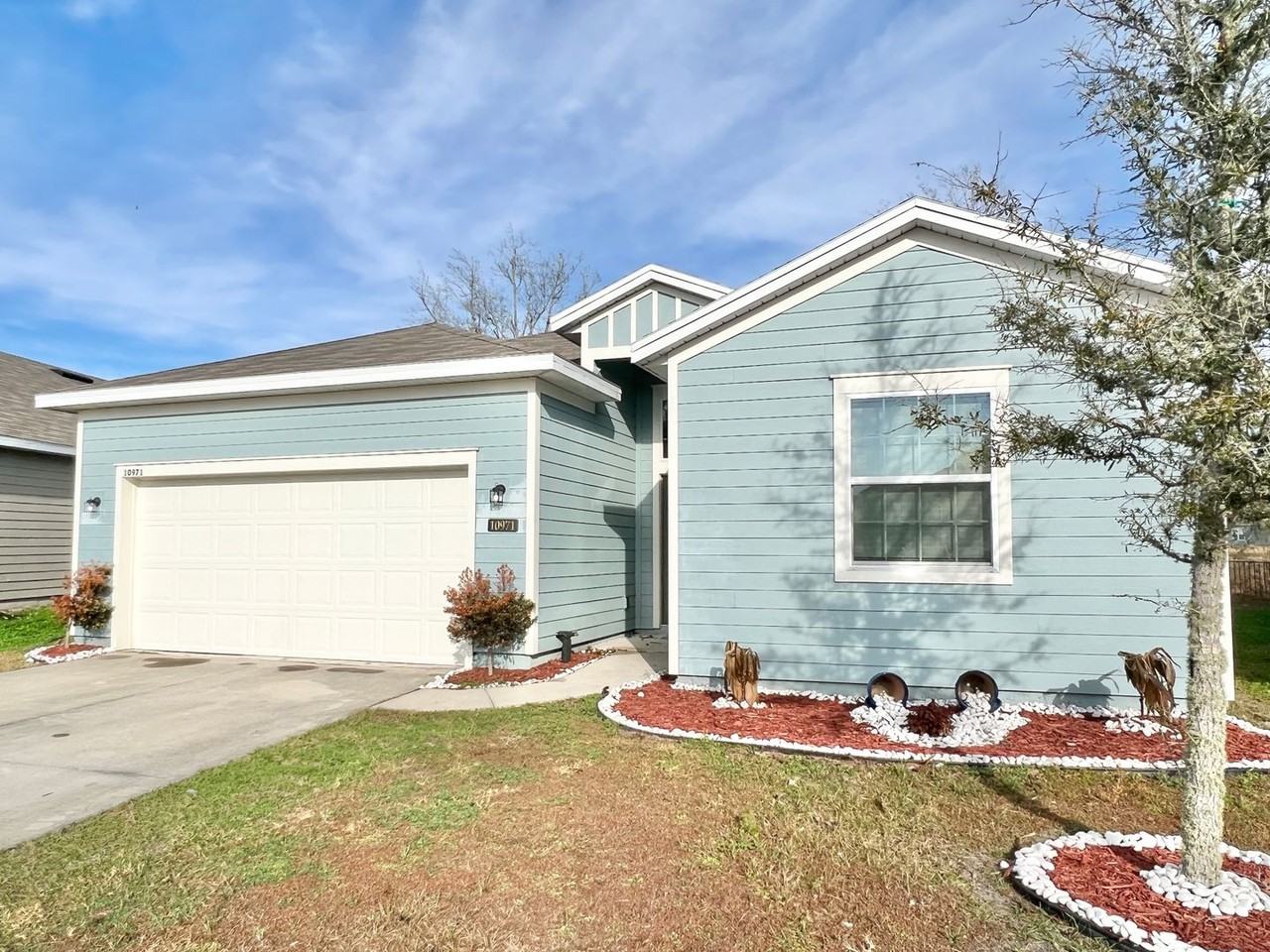 10971 Ventnor Ave - Photo 2 of 22